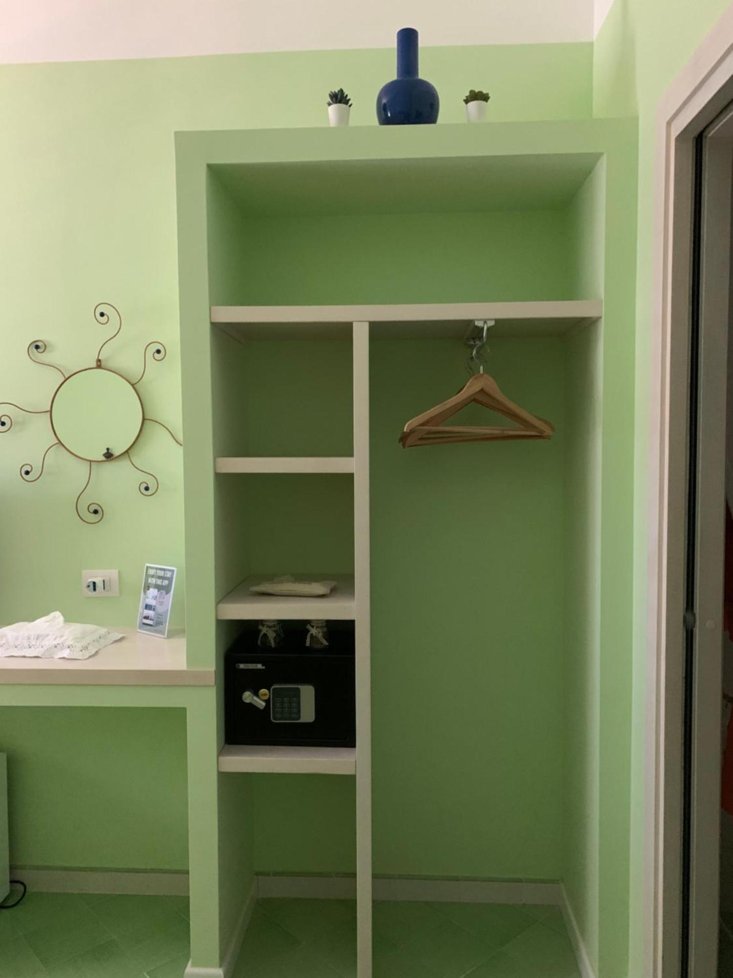 Deluxe Double Room with Balcony and Sea View
